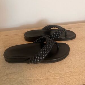 Marion Parke Carly Napa Thong sandal